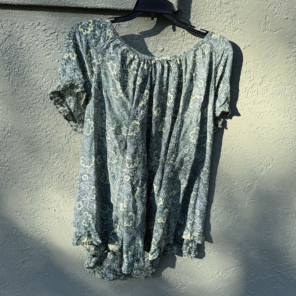 Natalie Martin Top Size M/L 24” P2P Green Very Short Sleeves w Ruffled Ends - Picture 6 of 9